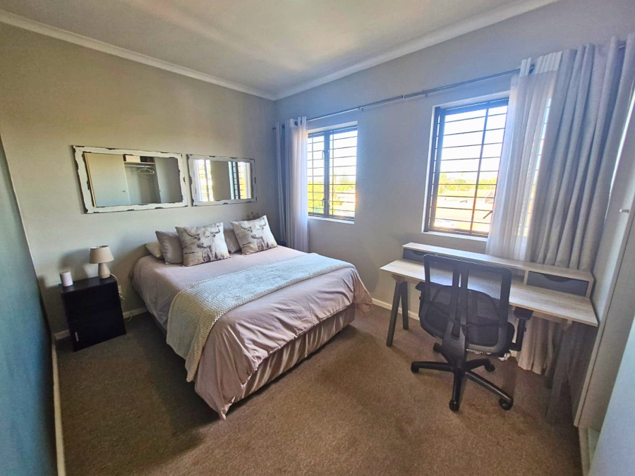 To Let 3 Bedroom Property for Rent in Langeberg Heights Western Cape